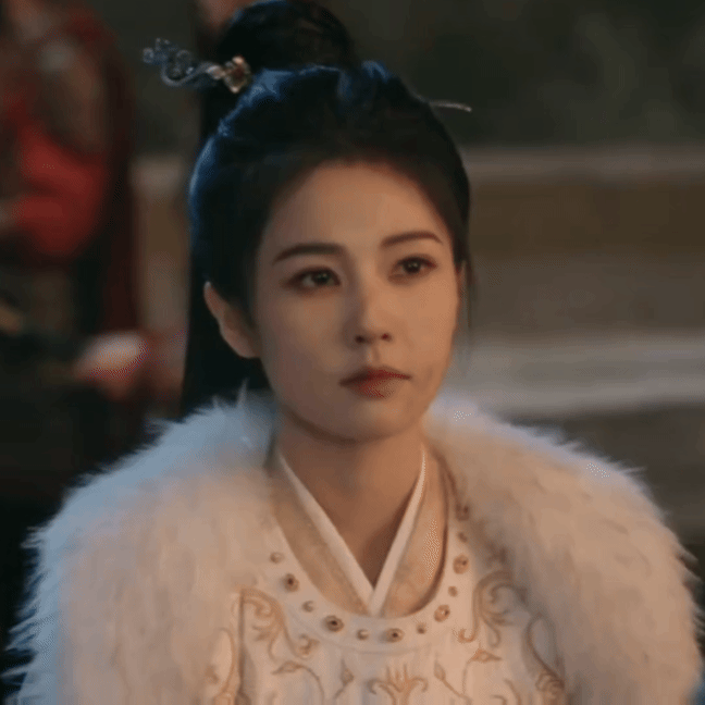 为什么白鹿进娱乐圈那么多年了，怎么还是眼神呆滞，毫无任何情感的说台词呀。。