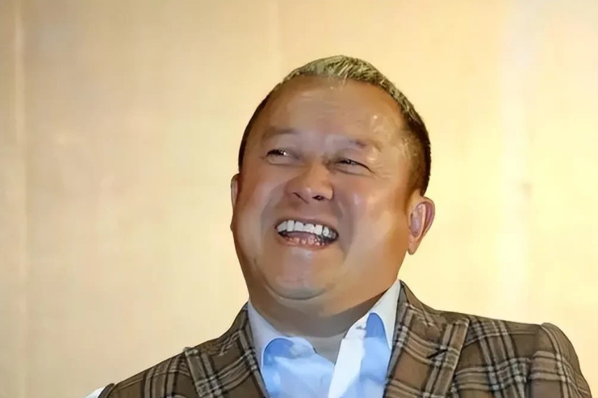 曾志伟曾在一档访谈里提到，有次和梅艳芳一起演出，结束后两人坐着聊天，梅姐对他说：