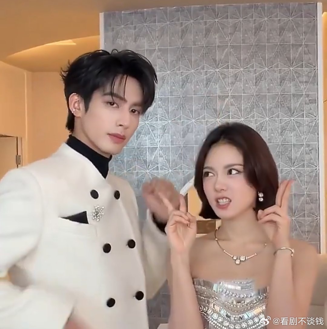 宋威龙赵今麦又有新的合体物料啦好甜好般配豹豹猫猫