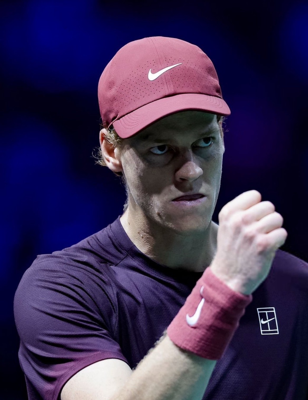 网球talking大会辛纳6-36-3击败谢尔顿，首次打进巴黎大师赛半决赛。