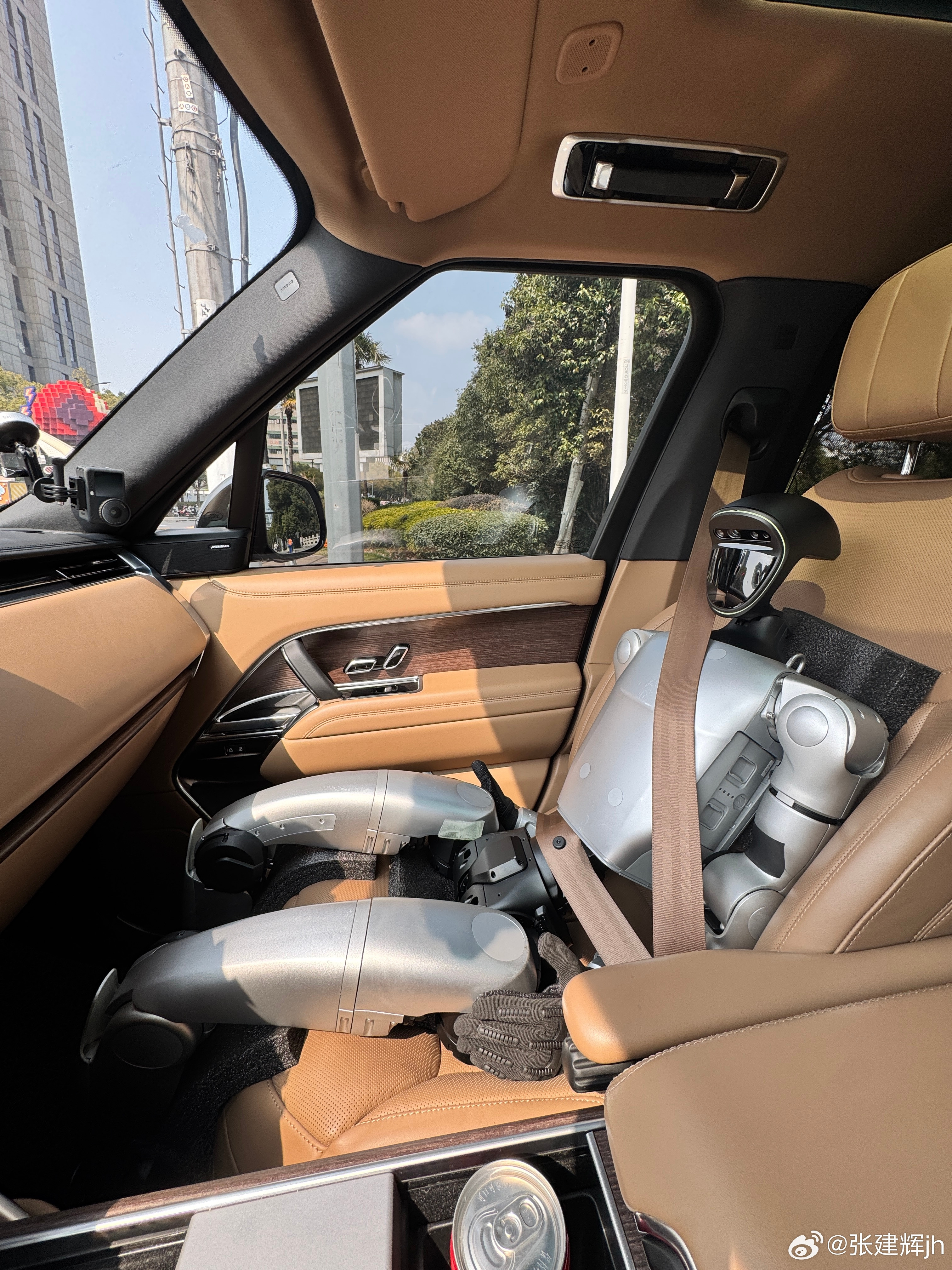 一会路上要是困了把他挪主驾替我开会儿