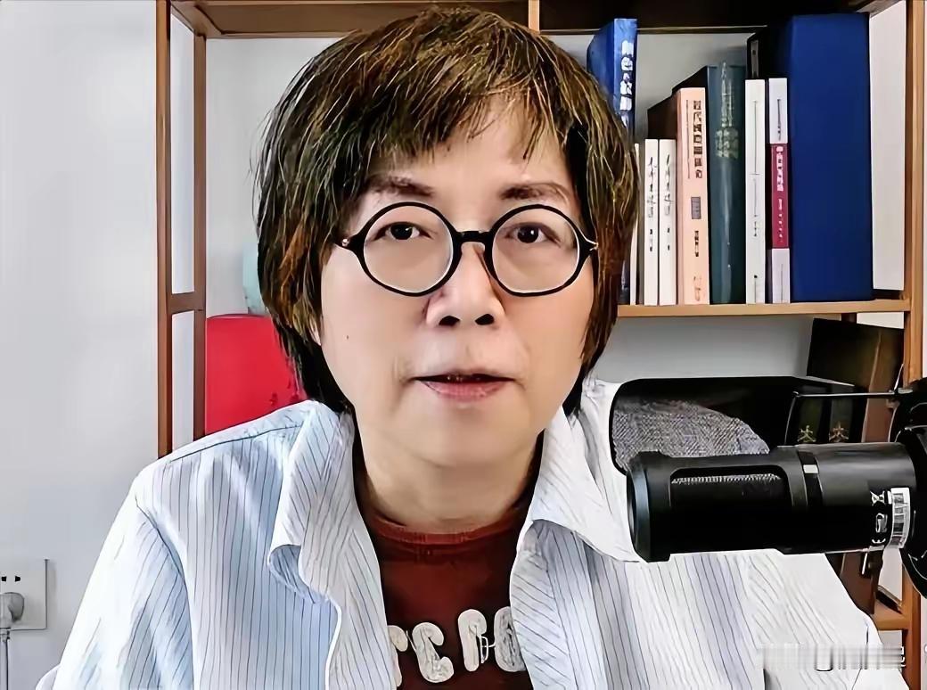 曾经喊出“我们这一代要把台湾带回家”的黄智贤，现在不支持两岸统一了，邱毅惋惜！馆