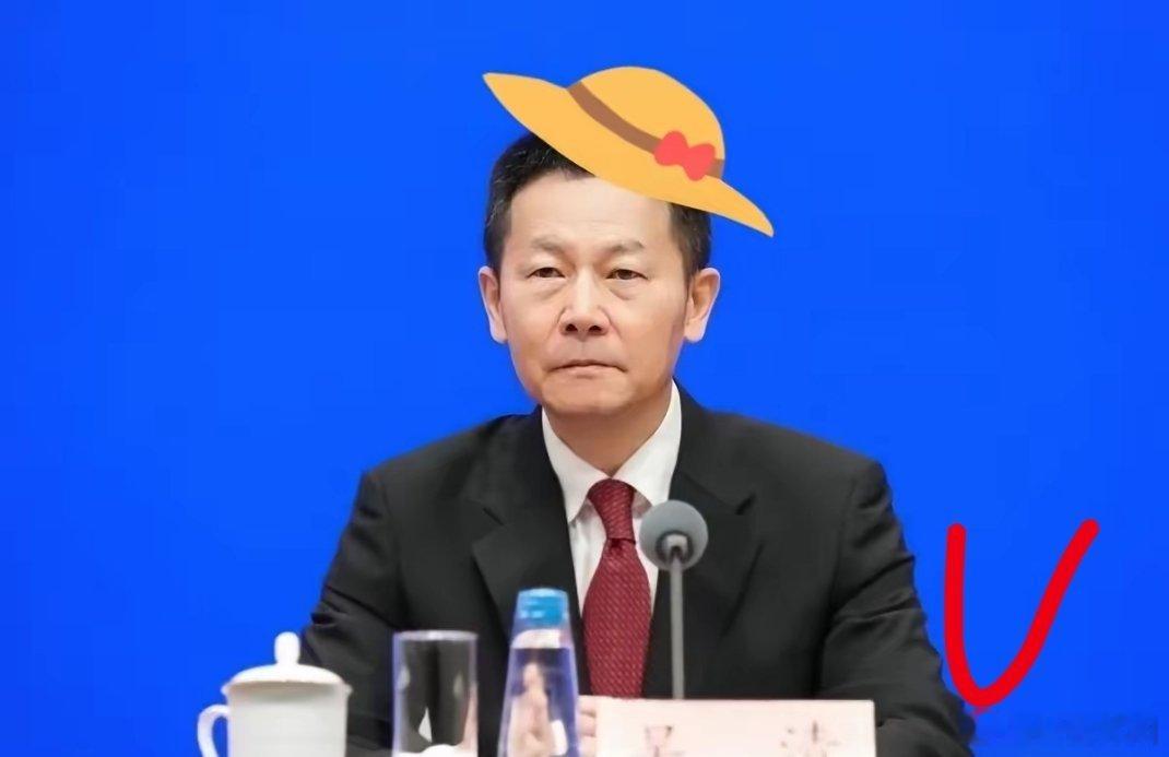 这次证监会新规，算是彻底把大股东那些暗箱操作给扒得明明白白。过去大股东常在低位放