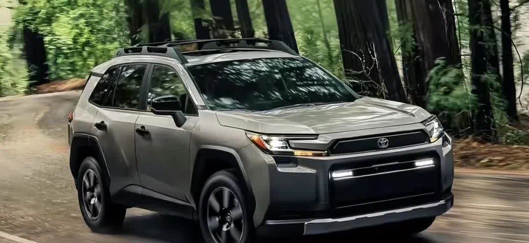 新款丰田RAV4快要来了，这硬朗的外观加丰田混动销量又得爆！