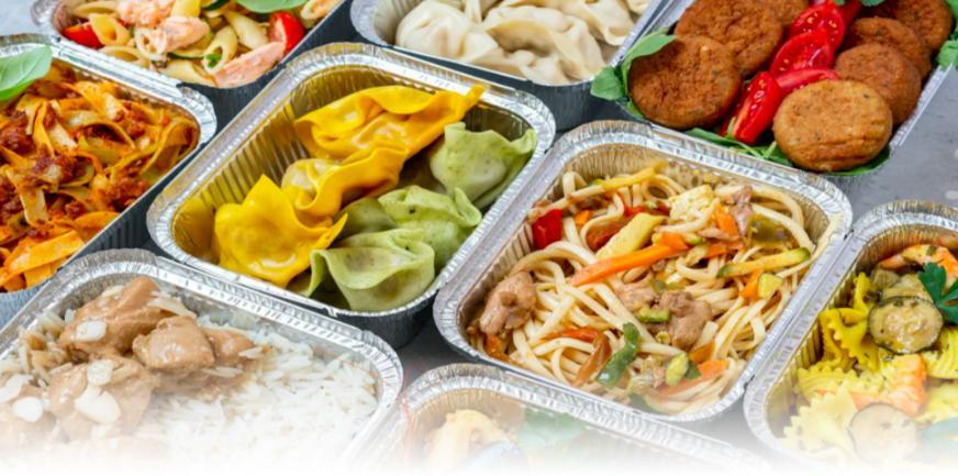 以前我一直觉得，十几块钱的快餐，就是街头小店的“最后阵地”。贵一点吃连锁，便宜一