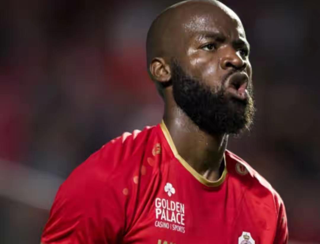 不应过度苛责兰克尔-泽最近青岛海牛外援兰克尔泽的“负面新闻”甚嚣尘上。诸