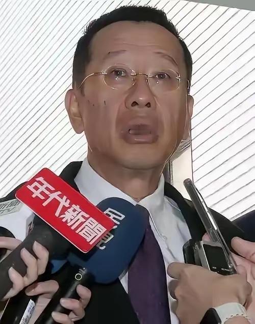 台“防务部长”顾立雄发布严正声明，就因为说了句“祖国强大，台湾安全”，台退役