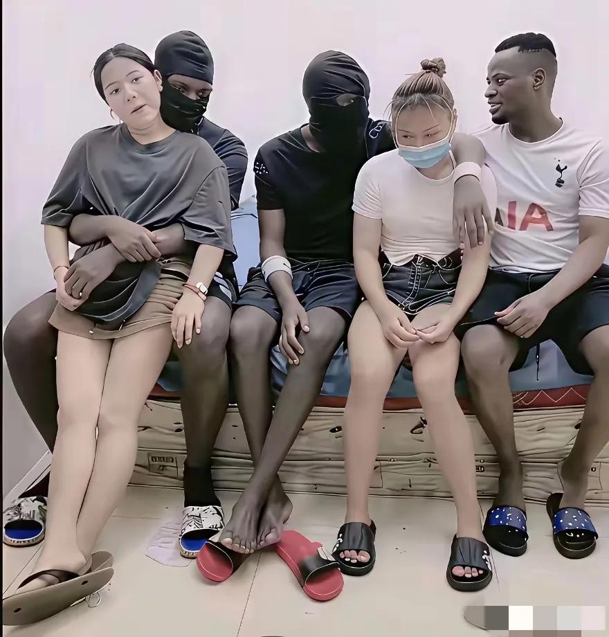 今儿唠唠感情里的怪现象：国内小伙找对象难，非洲、印度小伙却能轻松俘获姑娘心，这门