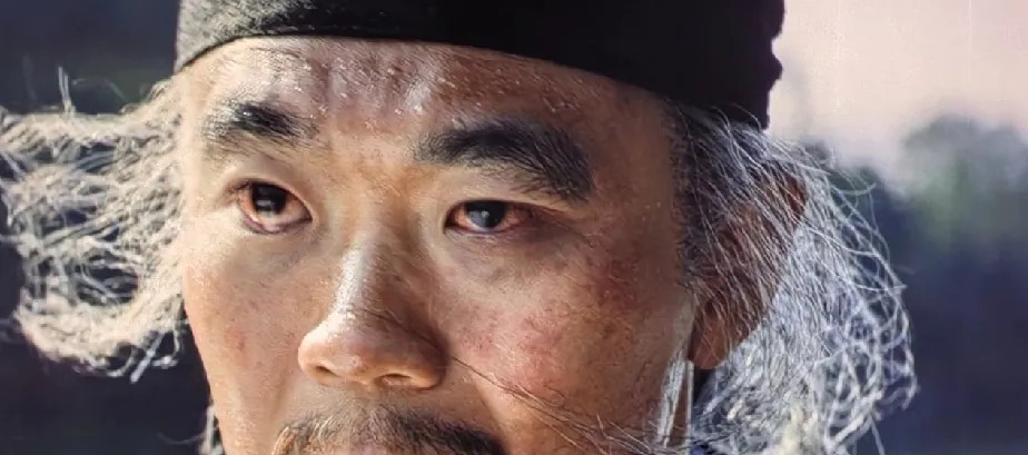 这才是大鹏的演技，妆造是出不来这种效果的！有些明星靠化妆试图以颠覆的形象来证