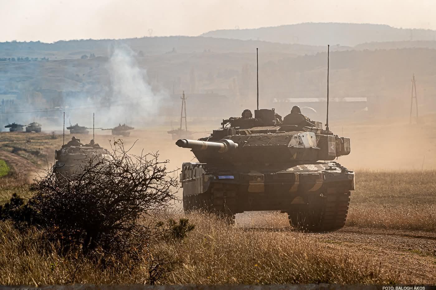 匈牙利陆军豹2A7HU集群和混杂其中的T-72