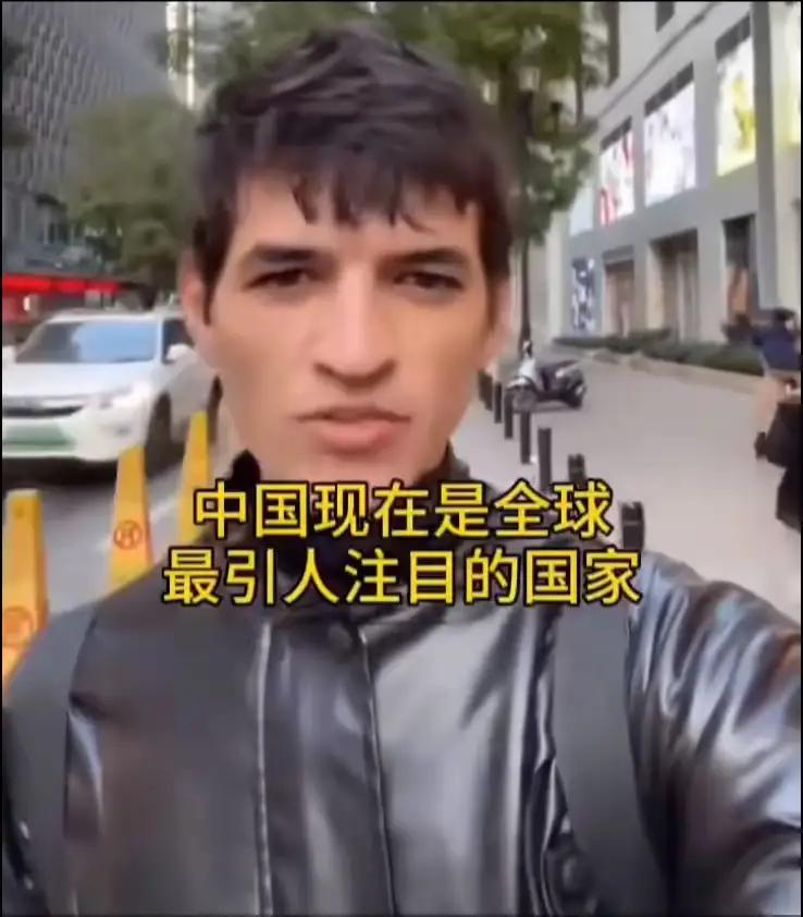 最近有个巴西博主在网上发了一段话，把好多中国网友都给问住了。他说：中国都这么