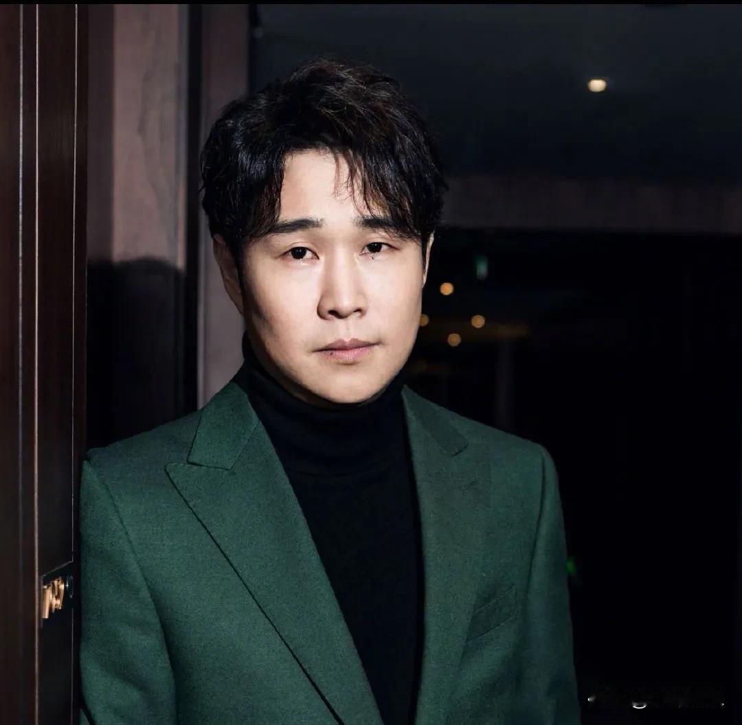 小沈阳，给所有人提了个醒！5月12日小沈阳大同演唱会上，妻子沈春阳当着全场观