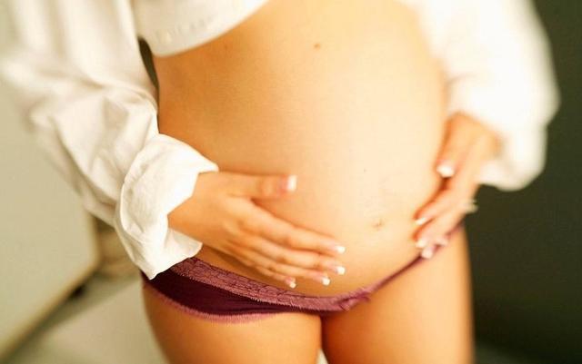 生了女儿, 婆婆拒绝给我带孩子, 妈妈的一席话我哽咽了