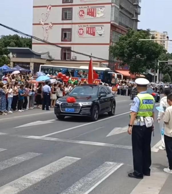 侄子上高中在我家住了三年，高考之后嫂子却要让我赔三万，我被气得几天睡不着觉！我