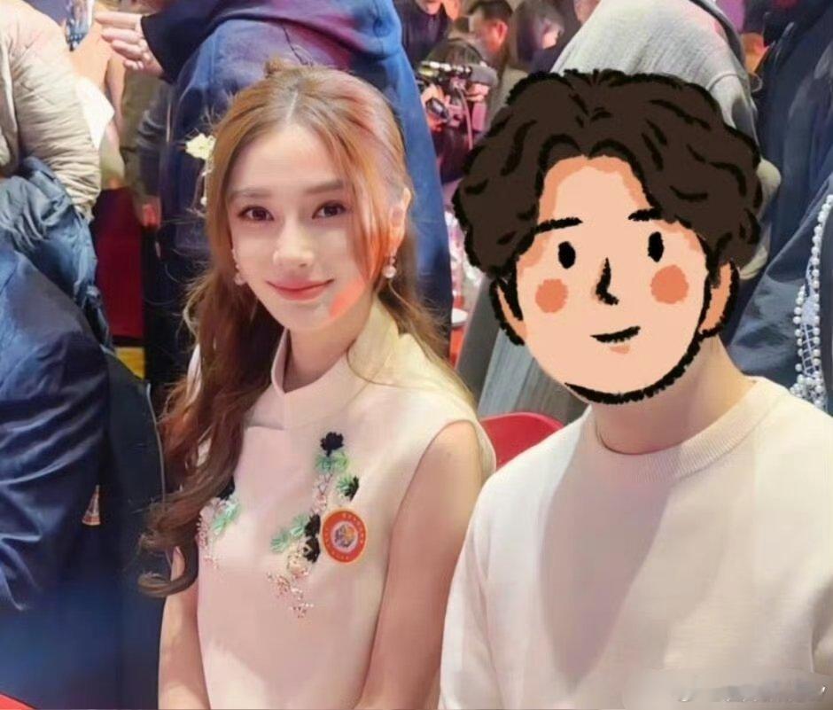 angelababy亮相重阳节敬老活动鼻姐的美貌，粉丝的荣耀，美得太突出了[思