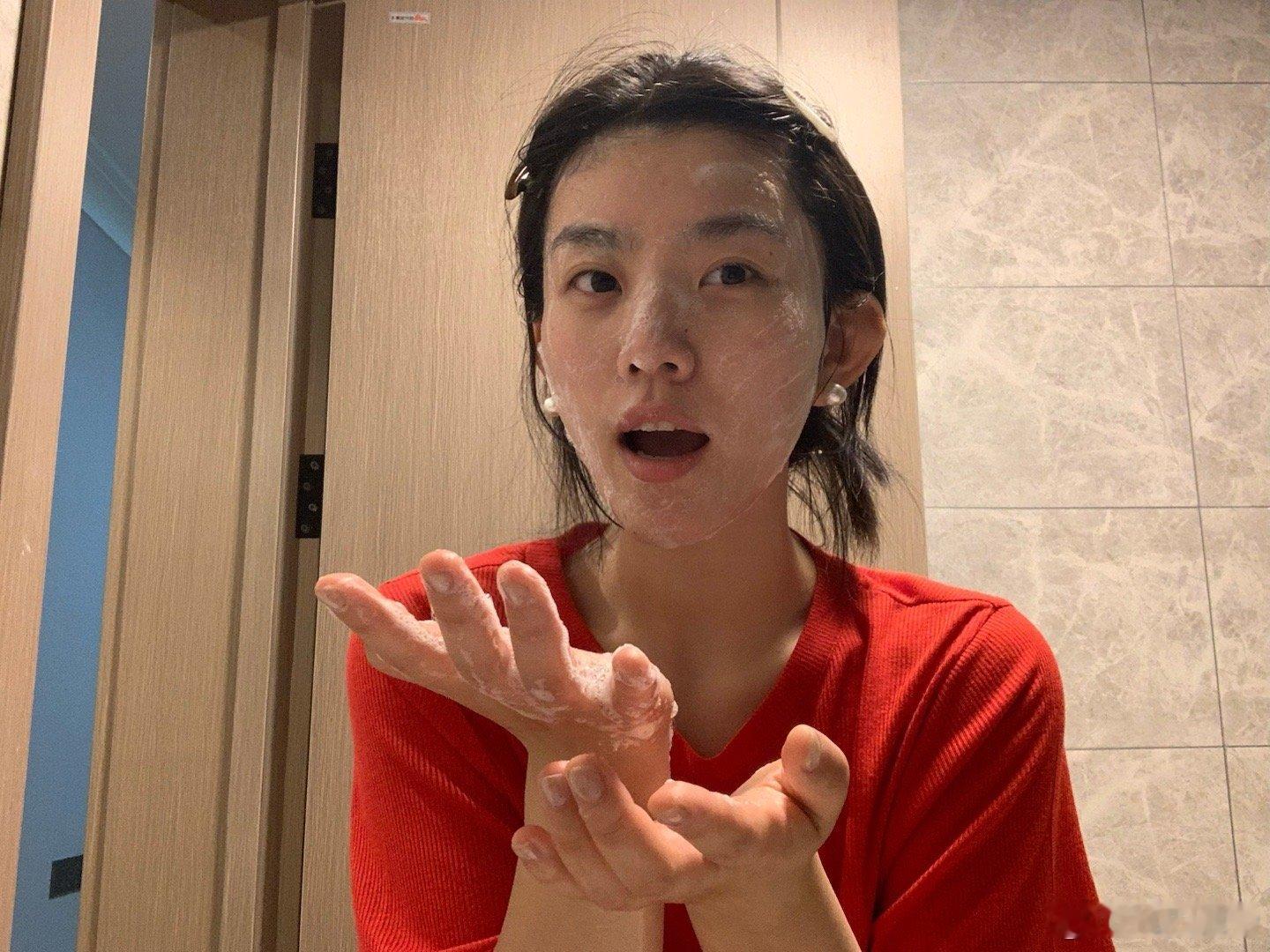 [大笑]​​​