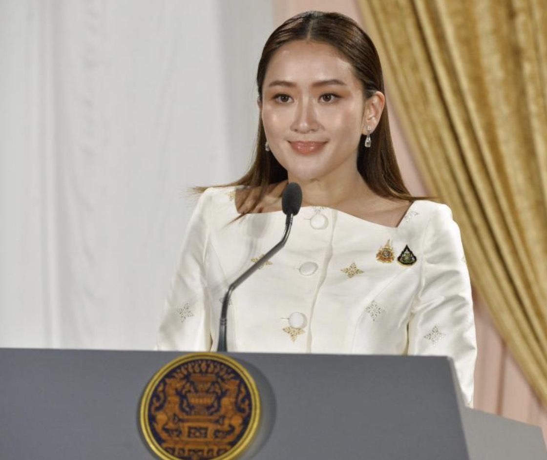 泰国爆发大规模抗议，民众要求总理佩通坦下台。6月29日，曼谷上演了执政以来最大