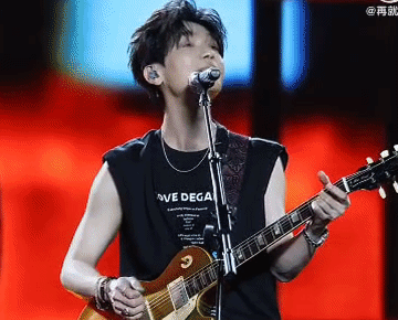 太湖湾音乐节官宣，再就业兄弟们又又又合体了，他们这是和太湖湾签定了终身制吗。近