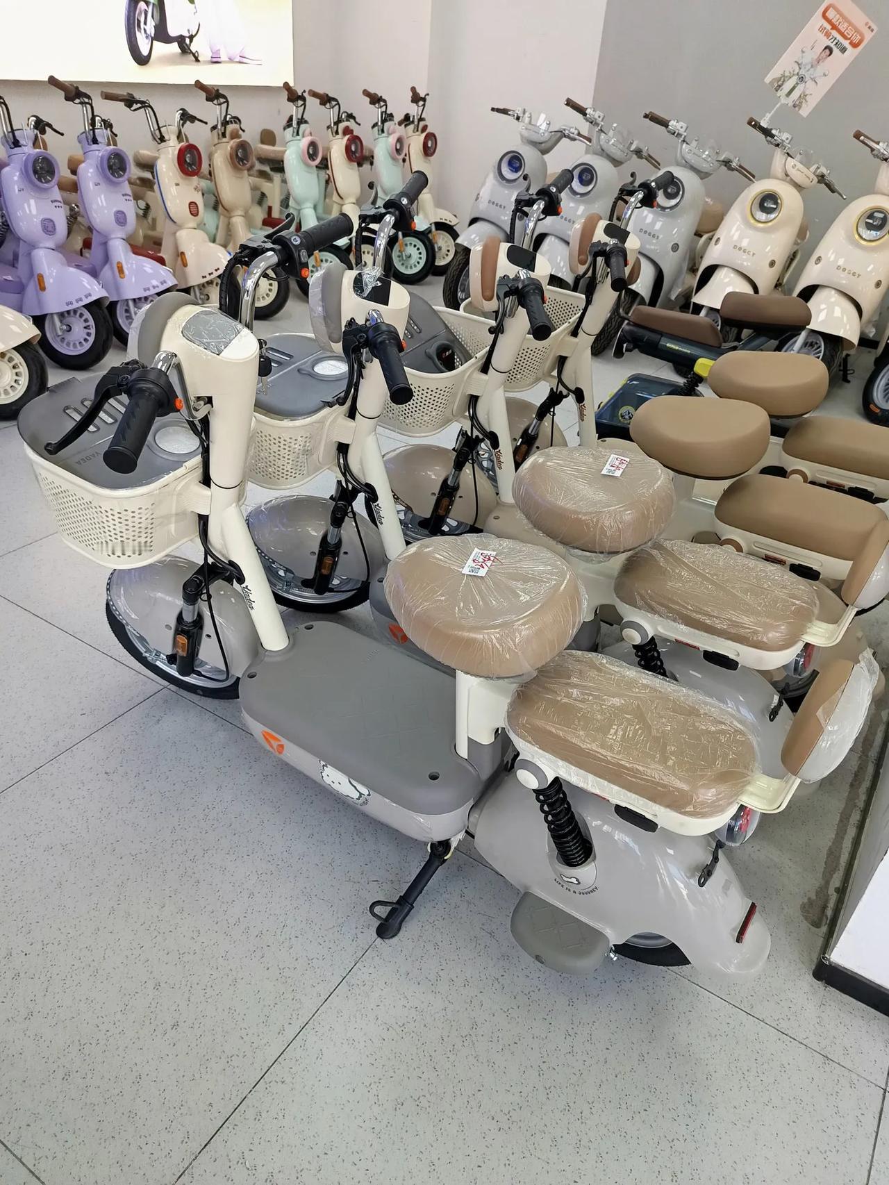 想买一辆电动车，不知哪个品牌好，[捂脸哭][捂脸哭]好多品牌啊，有2800元，38