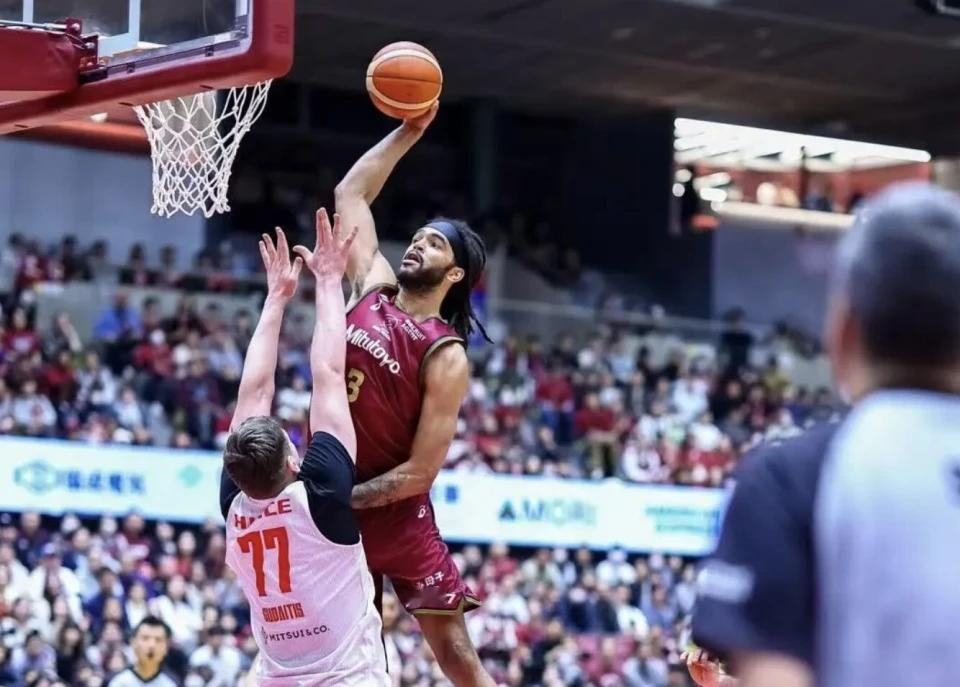 山东男篮外援25号抵济南，英国中锋琼斯来了！1、过尽千帆皆不是，山东男篮最终选择