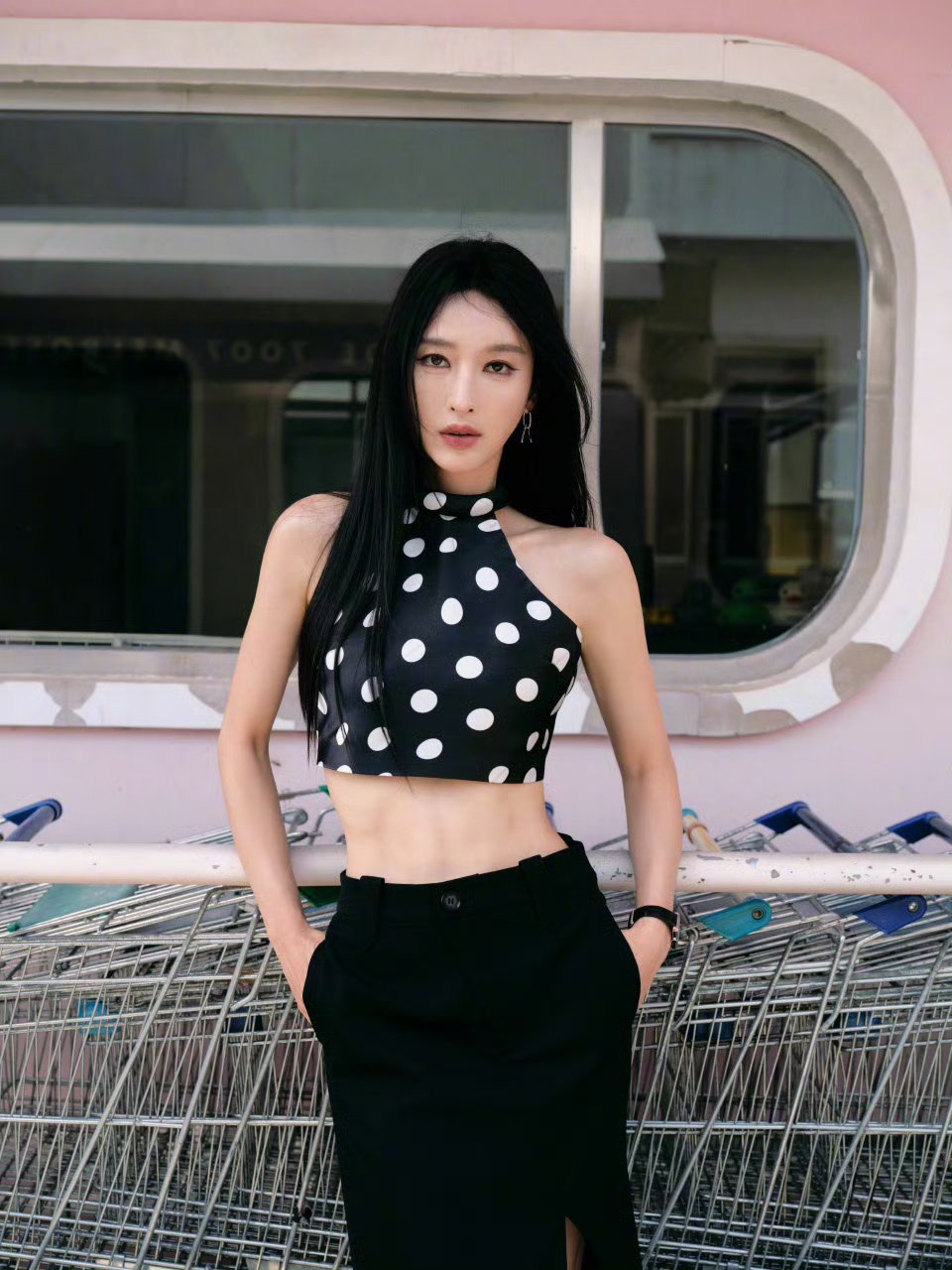 张俪斑点绝美造型～～张俪美女街拍​​​