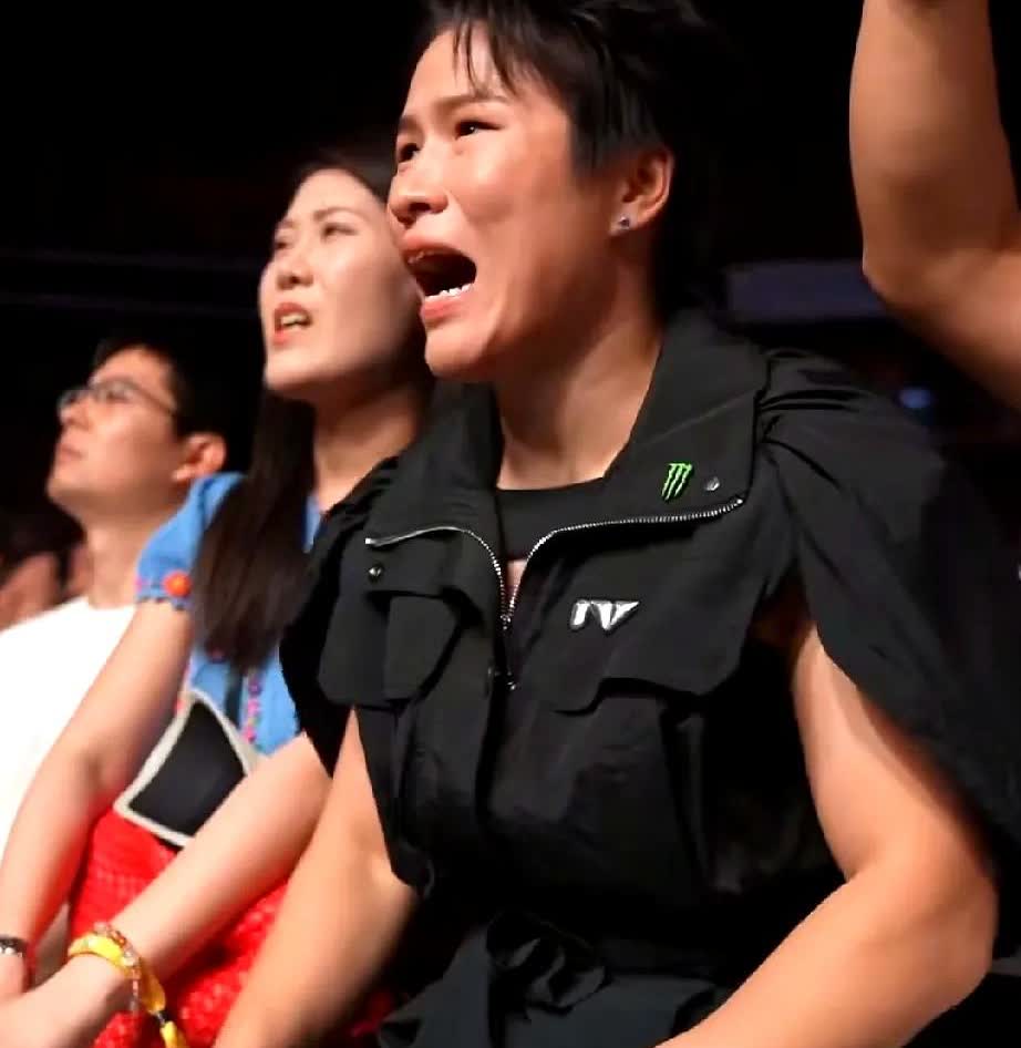 32万美元到手只剩零头，张名扬这场输掉的远不止胜负UFC上海站头条主赛，