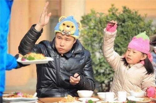 女孩子小时候长得不好看没关系，看人家小沈阳的女儿，小时候不好看，但现在越来越好看