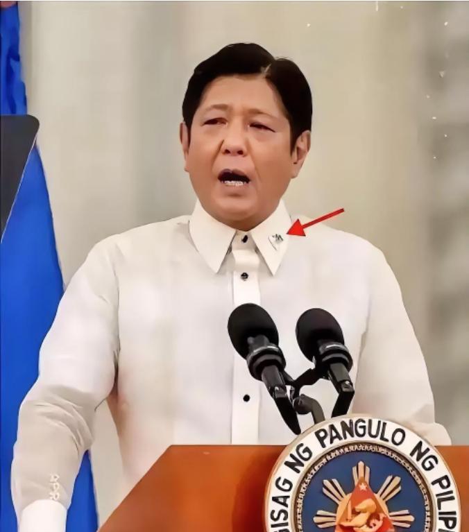 太离谱了！一边摆着打仗的架势，一边转头求中国“给诚意”。4月24日，法新社刚