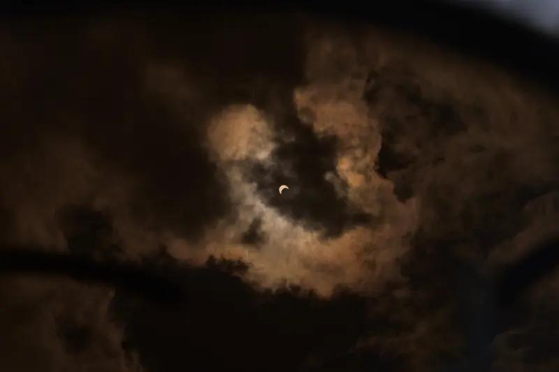 2026年8月12日，太阳将在正午消失，星星在下午出现！很多人看完这条