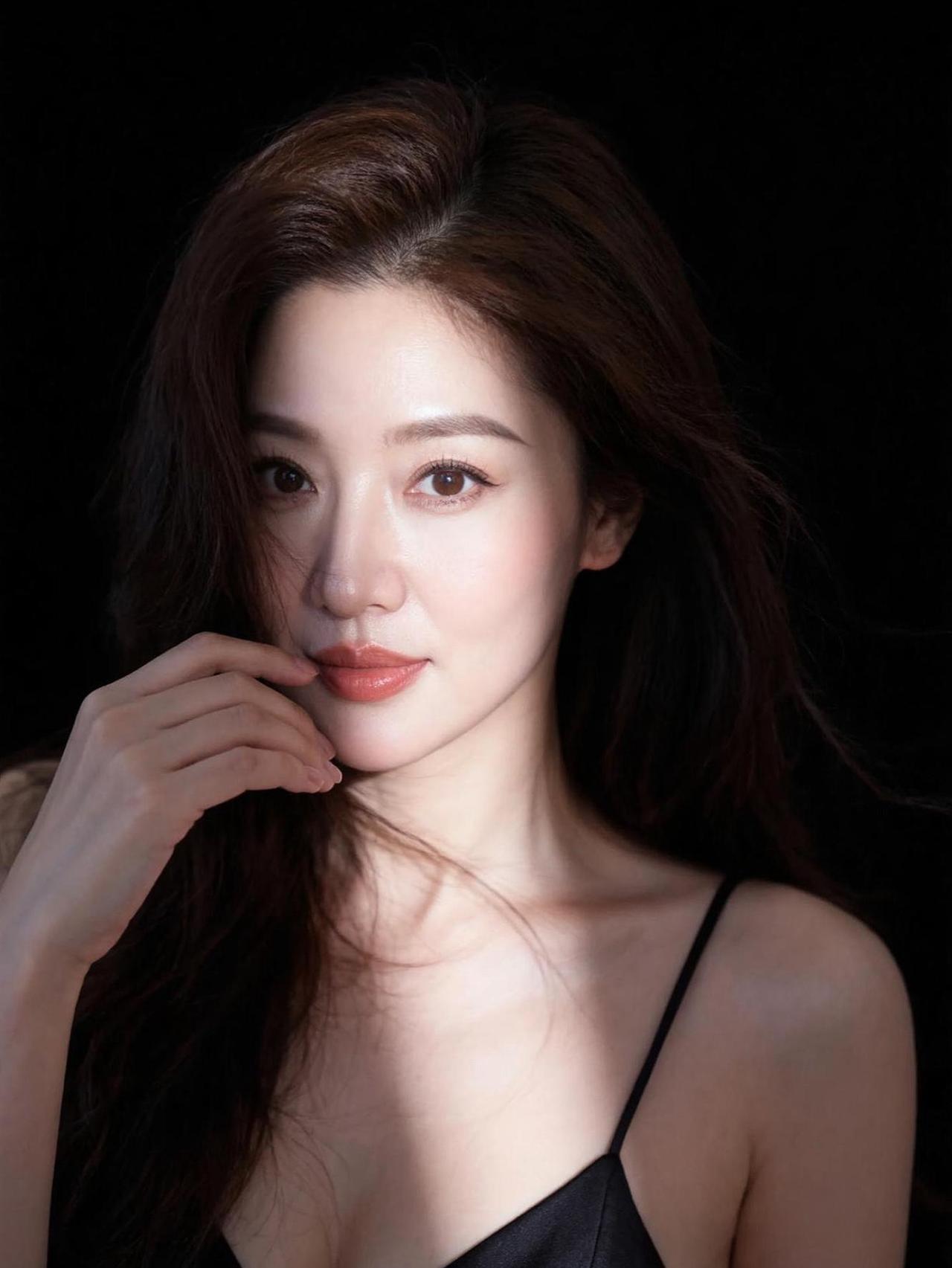 夜色难免黑凉，前行必有曙光。