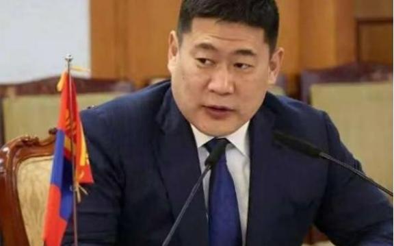 真想问一句，当年蒙古为啥要从中国分开独立？到底图个啥？瞧瞧如今中国多强大，内蒙