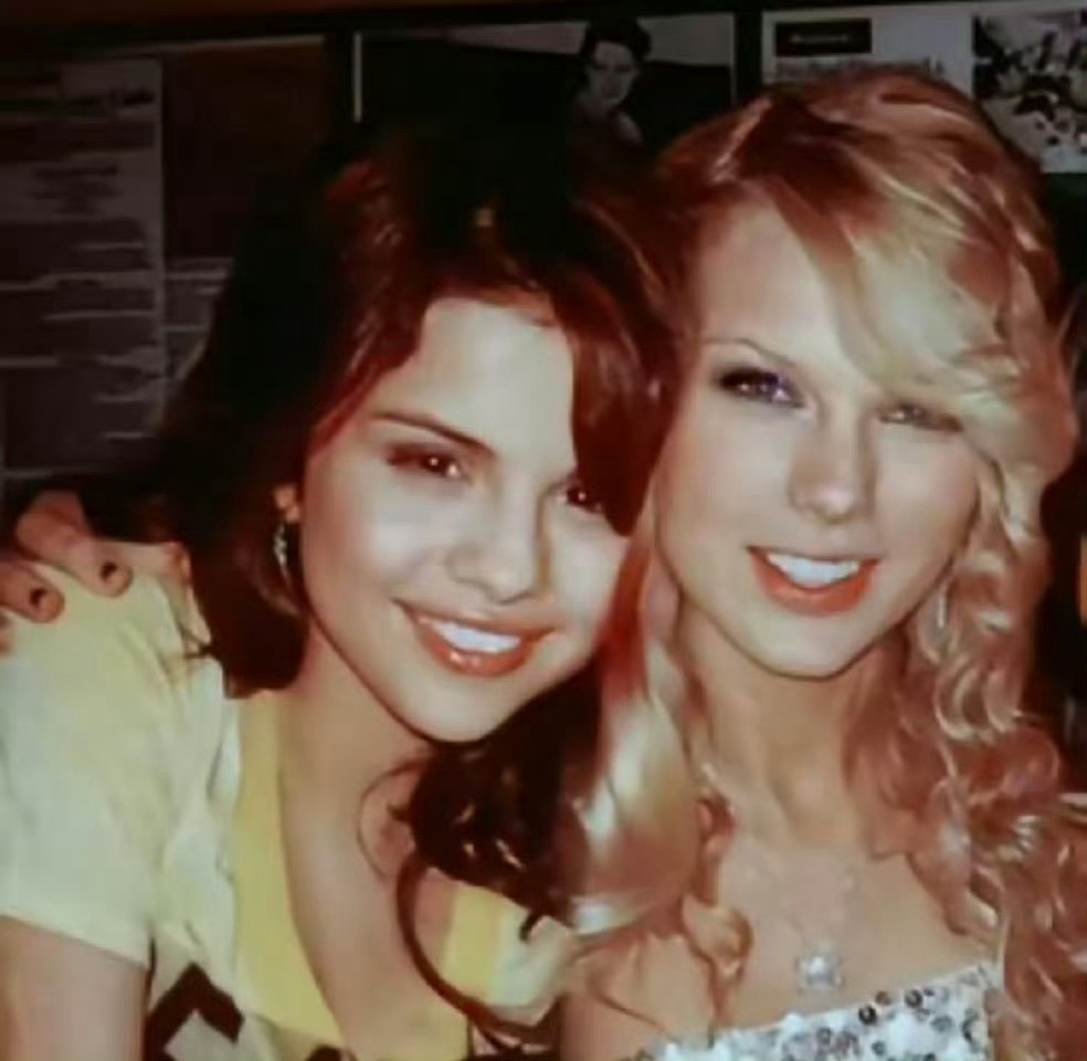 赛琳娜祝福霉霉订婚TaylenaForever😘​​​