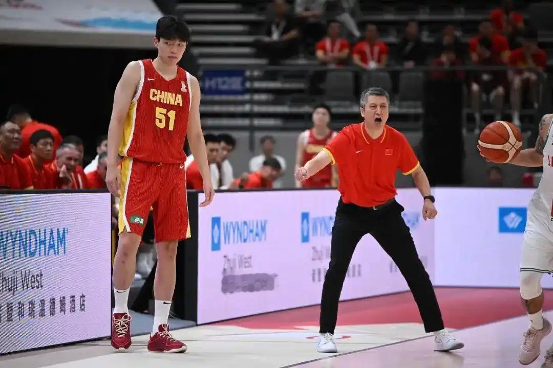 郭士强距离卸任或许只剩这一战！今早男篮赛前碰头会上，老郭放出狠话：今夜务必击败日