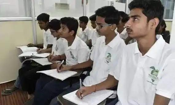 留学是幌子，落户才是真——最近深圳掀起的一场清查行动，撕开了部分外籍留学生“曲线