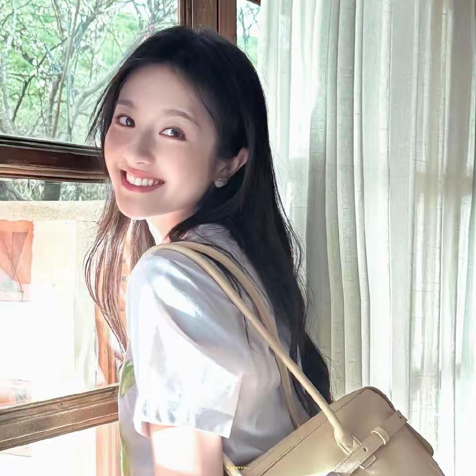 坚持健身锻炼真的会让人年轻吗?坚持锻炼确实能让人愈发年轻。规律运动可以促进血液循