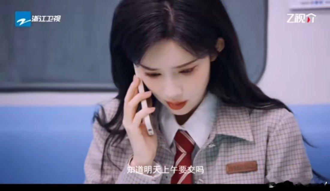 孟子义输的液都是冰美式孟姐的综艺感在小花里找不到对手了，笨蛋美女其实是搞笑女[
