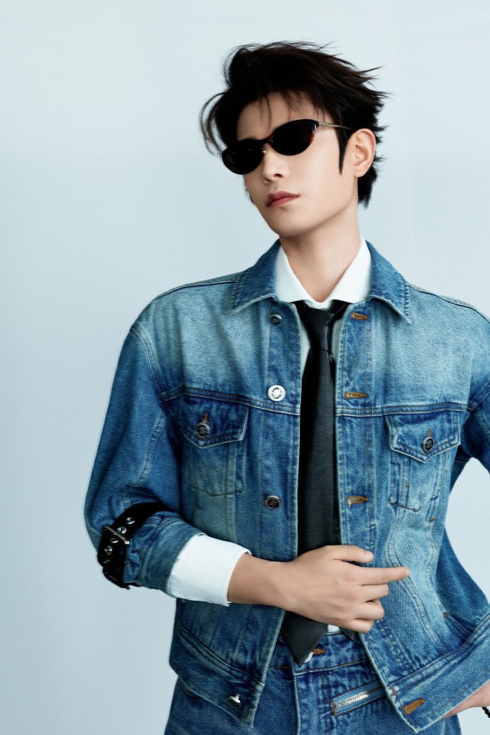 1.鹿晗和迪丽热巴从来没有暧昧过，更没有在一起过，当年《跑男》里面纯属有意炒c