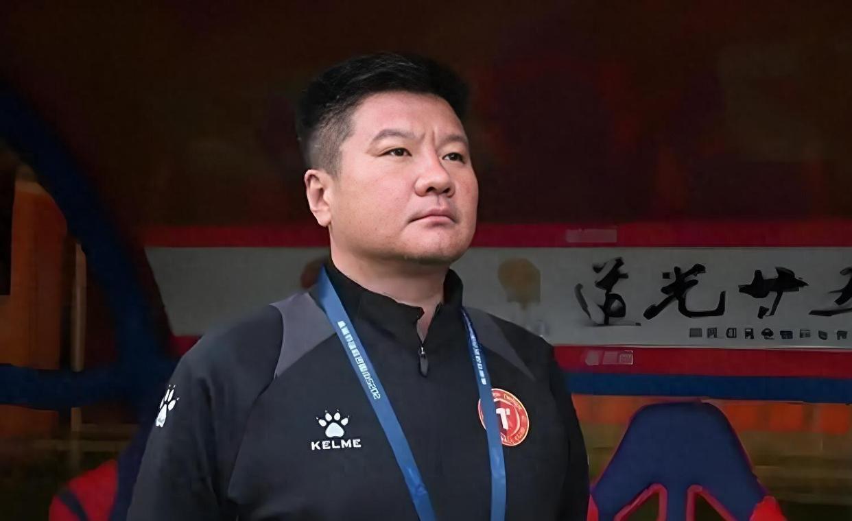 邵佳一会不会邀请李金羽出任国足首席助教吗？毕竟李金羽的能力也是非常强的！如果邵佳