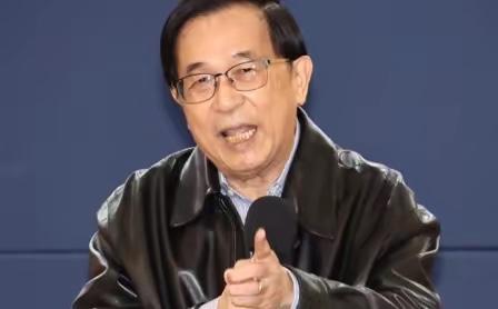 咱今儿聊个挺有意思的事。民进党前"立委"郭正亮最近把桌子掀了——直接痛批"美国在