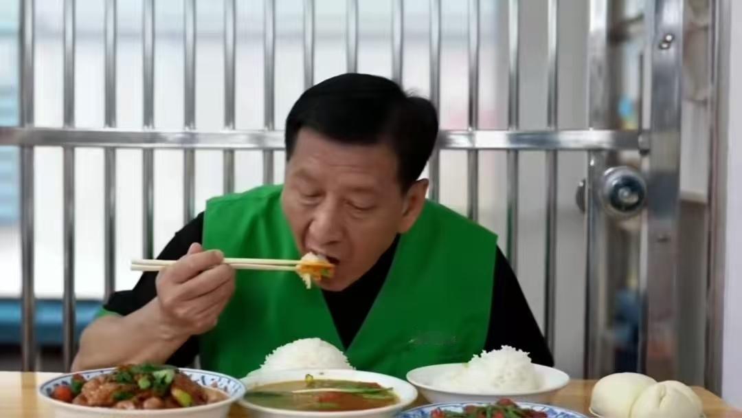 魏怀仁在泉州看守所的作息时间和一日三餐是怎么样的？首先魏怀仁在泉州看守所，每天