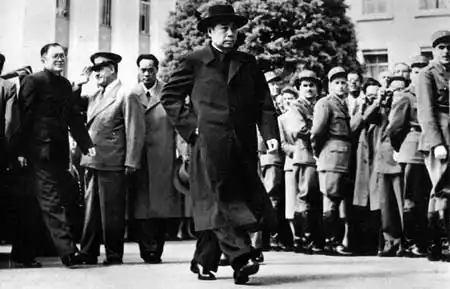 《周总理的矛盾与担当：1958年访朝背后的忧愁与坚持》