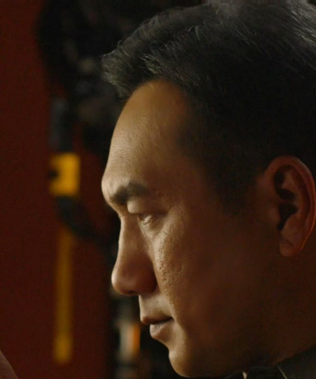 黄觉你真是个摄影鬼才在人人追逐流量焦点的时代，黄觉的镜头反而转向了生活的“次要