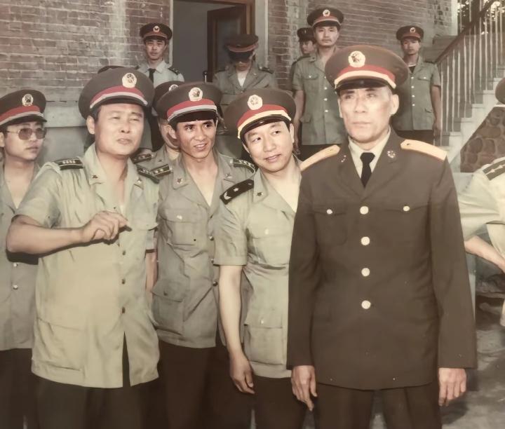 1990年夏，刚刚上任北京军区司令员仅数月的王成斌中将，前往第28集团军第83师