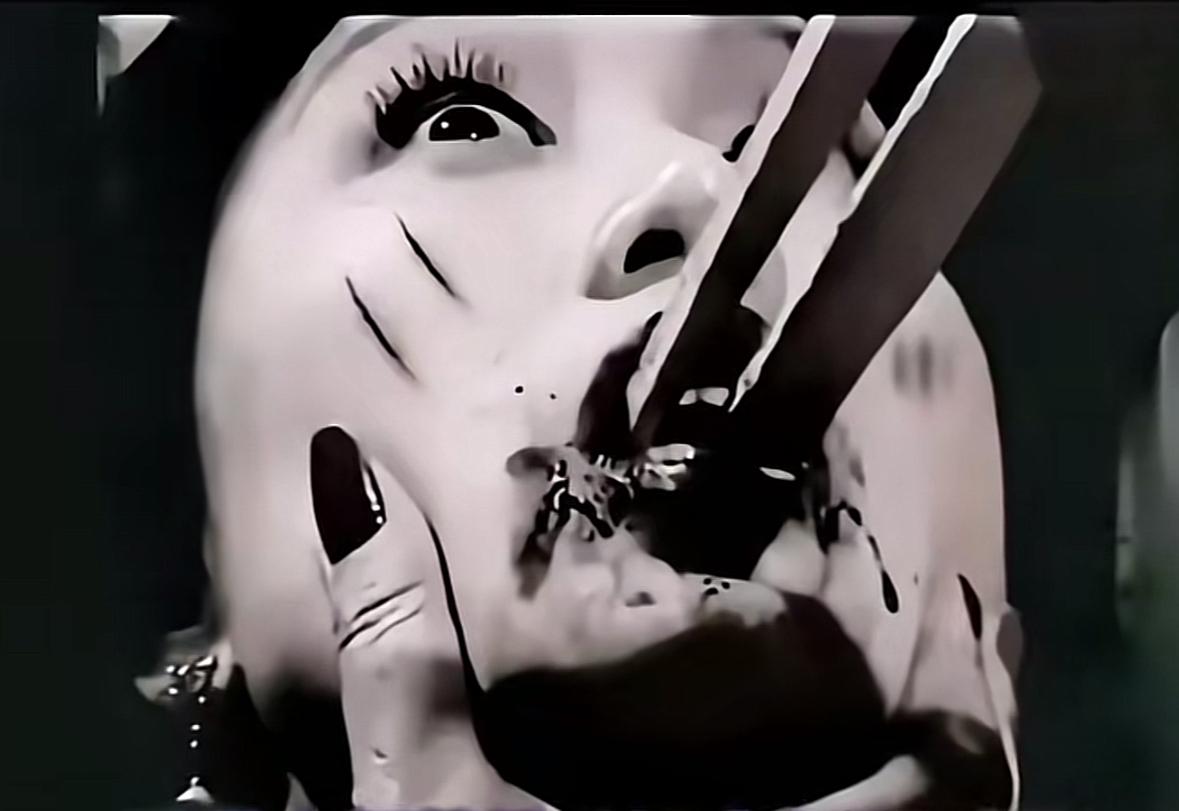 吃“红头点心”的女英雄：毛绍成，1932年探家时因叛徒出卖被捕，敌人对她酷刑百般