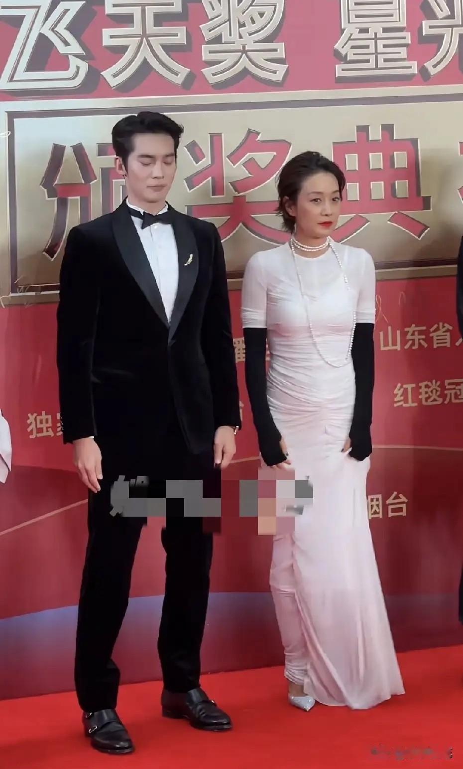 10月9日，马伊琍出席飞天奖活动，一身修身白色礼服亮相，却意外引发网友热议。不少