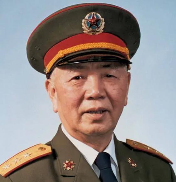 88年刘华清开会途中，秘书闯入汇报南沙打起来了，刘华清：坚决打“1988年3月