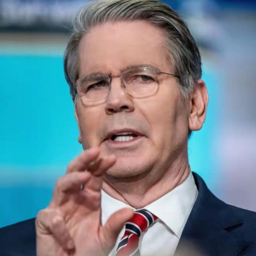 美国是真的没招了？由于买不到稀土，美国财长近期对中国稀土管制政策表示强烈不满，甚