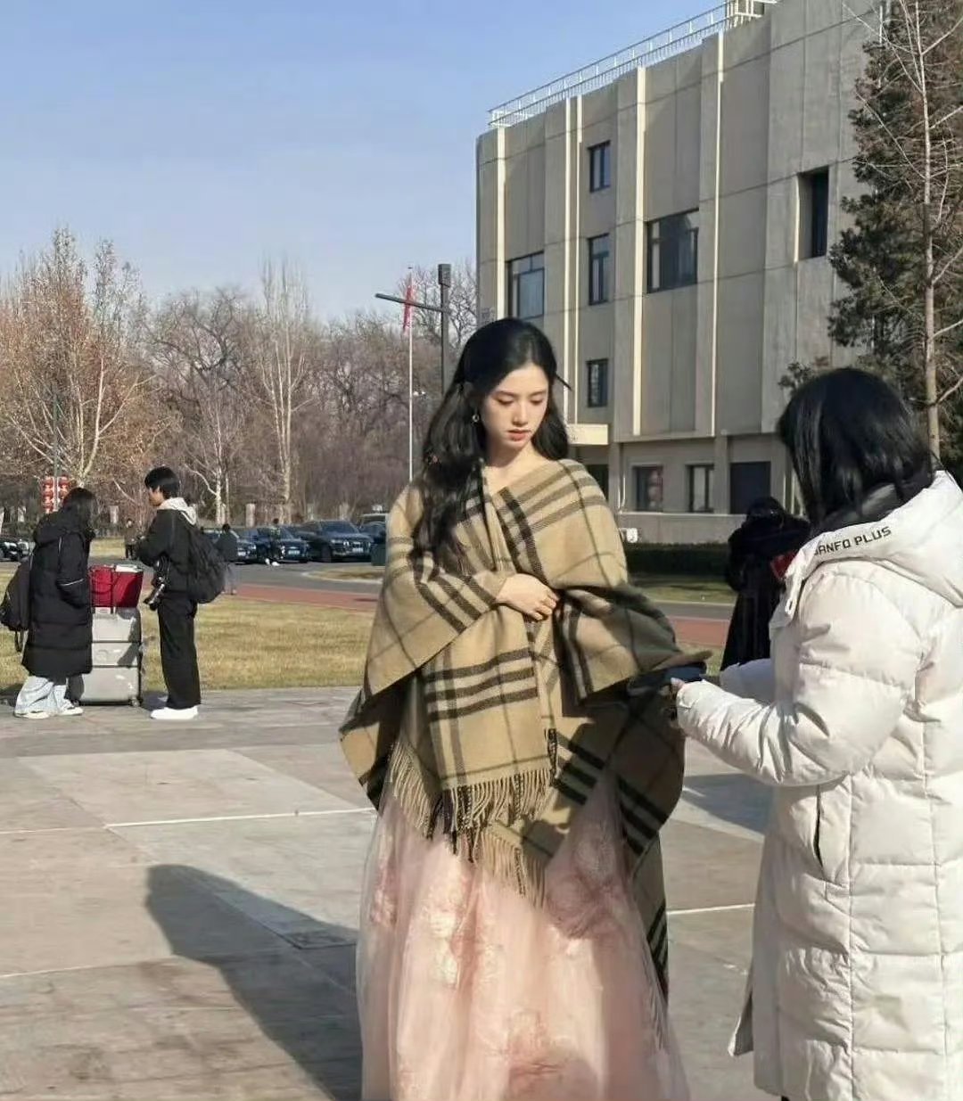 怪不得说张婧仪不上镜呢