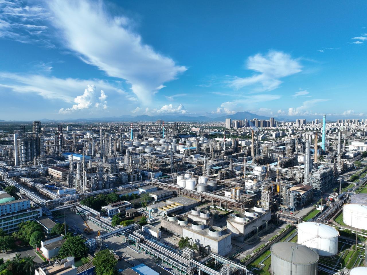 我国四大民营石油炼化企业提到国内石油行业，大家熟知中石油、中石化、中海油三