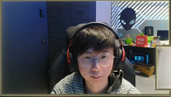 昨天XG2-0战胜Pari后，X哥接受采访“Xinq和fy都很强，都是很有想法